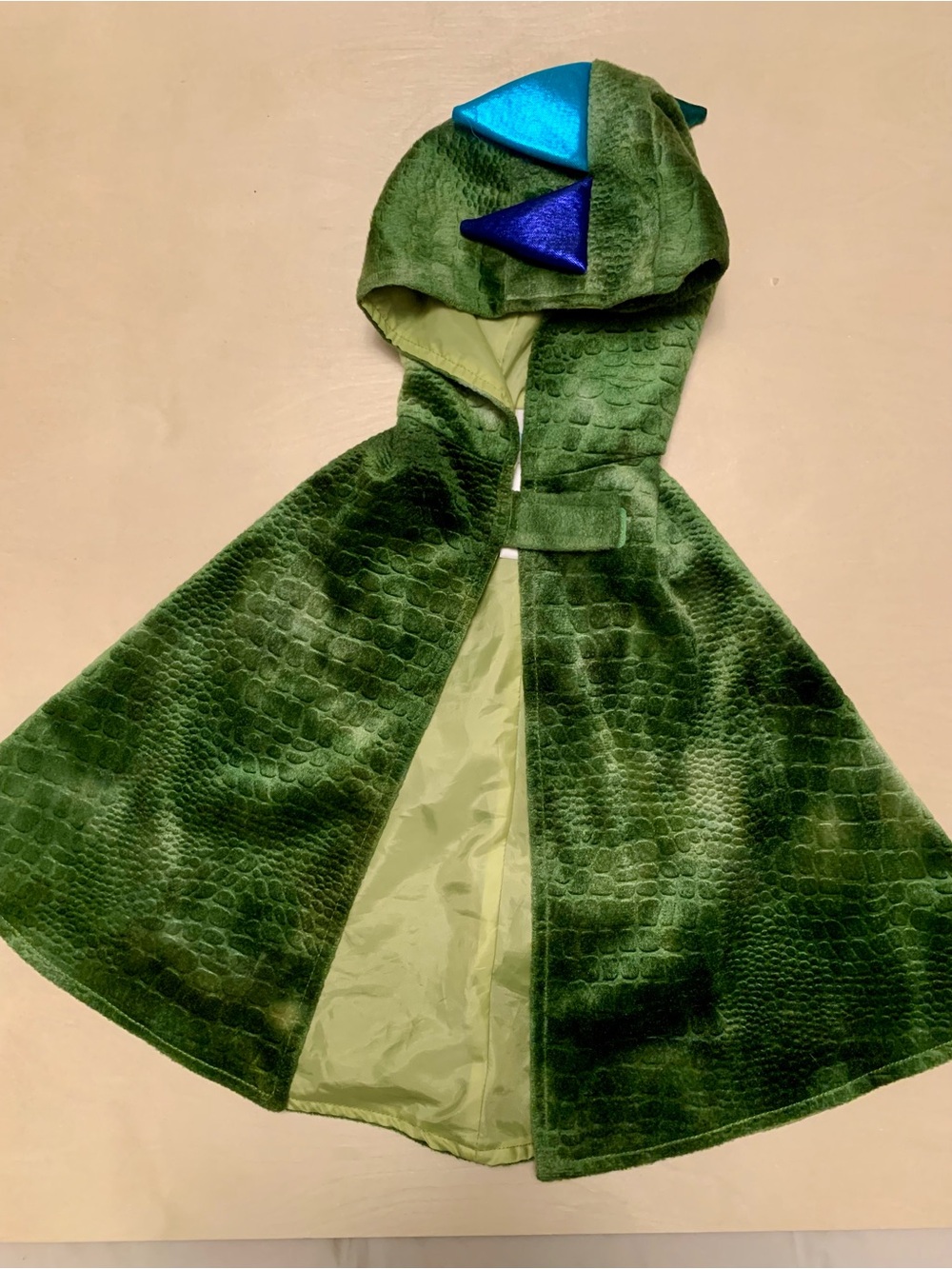 Great Pretenders Green Dragon Hooded Cape for Toddlers, 12-18 months- Halloween